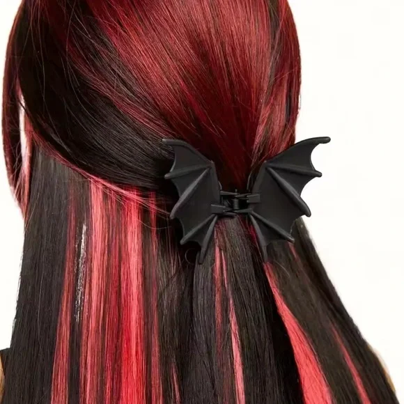 Gothic Black Bat Hair Clip - Picture 3 of 6